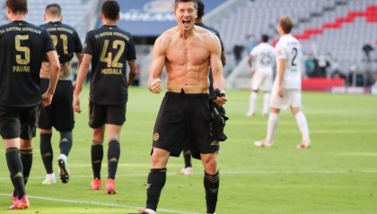  德甲老牌劲旅不莱梅濒临降级区  