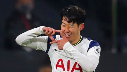  孙兴慜世界波破门，热刺绝平曼城保留争冠希望  