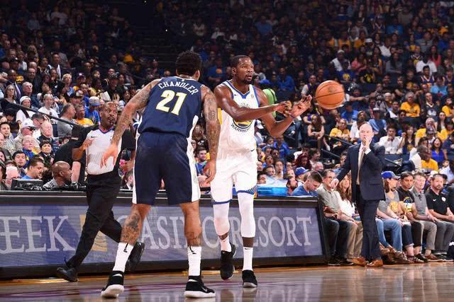  杜兰特关键球失误篮网憾负热火遭连败