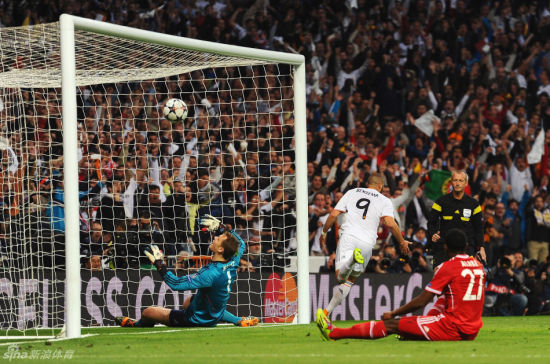  拜仁慕尼黑主场强势出击，轻松战胜对手巩固榜首地位